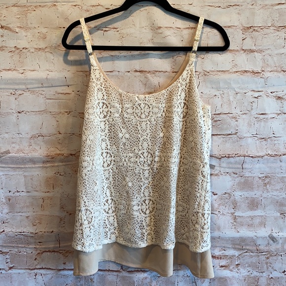 CAbi 798 it girl ivory lace overlay tank top cream - Picture 7 of 8